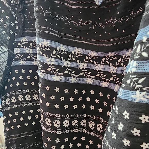 Orange Creek Black and White Patterned Dress - Picture 4 of 5